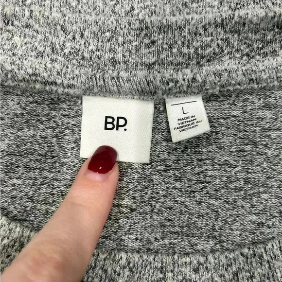 Bp grey long sleeve shirt in size large - Picture 4 of 5